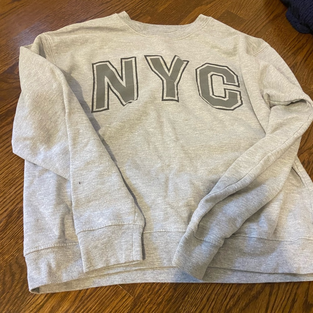 Sweatshirt